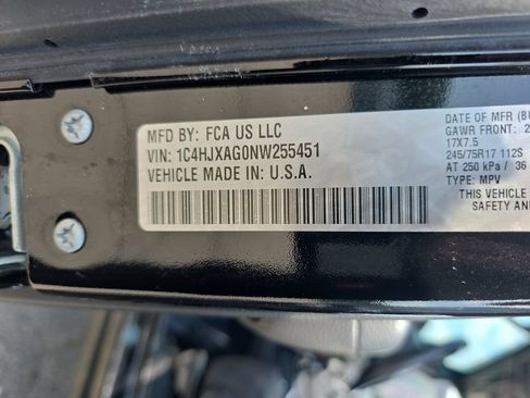 Used 2022 Jeep Wrangler Sport AWD/4WD image 34