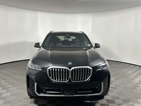 New 2026 BMW X5 xDrive50e w/ Executive Package image 5