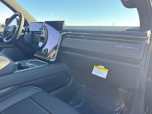 New 2025 GMC Sierra EV Denali image 44