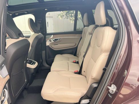New 2026 Volvo XC90 B6 Ultra w/ Lounge Package image 24