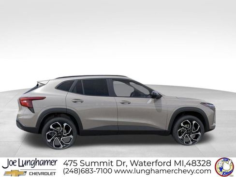 New 2026 Chevrolet Trax RS w/ Driver Confidence Package FWD image 5