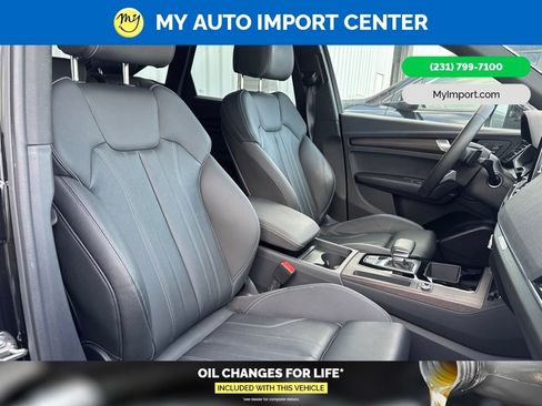 Used 2023 Audi Q5 2.0T Premium w/ Convenience Package AWD/4WD image 23