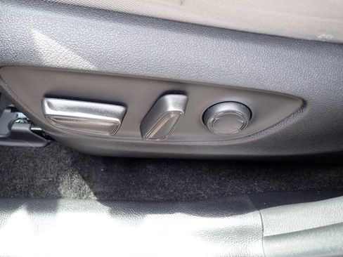 Used 2022 Toyota RAV4 XLE image 21