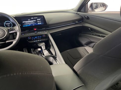 New 2026 Hyundai Elantra SEL w/ Cargo Package FWD image 17