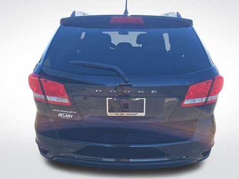 Used 2019 Dodge Journey SE w/ Premium Group image 22