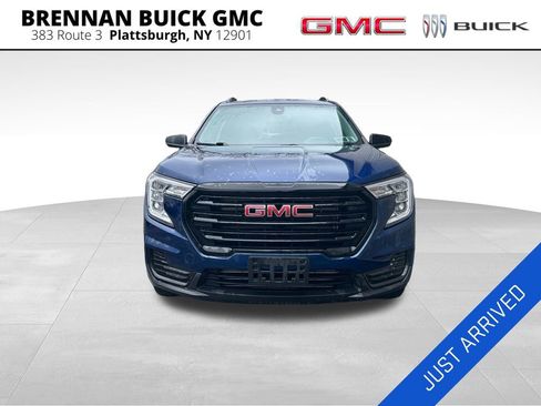 Used 2023 GMC Terrain SLE w/ Driver Convenience Package AWD/4WD image 8