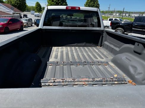 Used 2014 RAM 2500 Tradesman w/ Chrome Appearance Group image 13