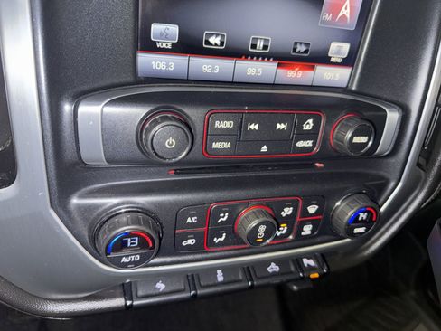 Used 2015 GMC Sierra 1500 SLE image 21