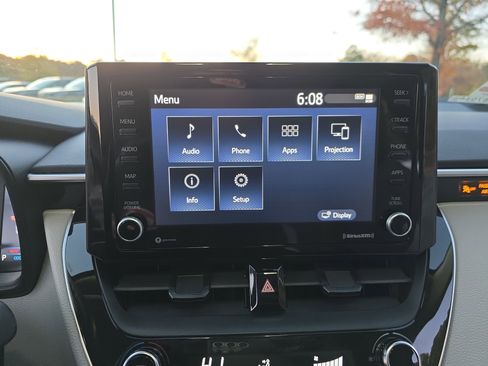 Used 2022 Toyota Corolla LE image 20