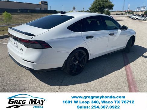 Used 2024 Honda Accord Sport image 3