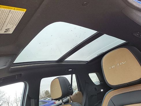 Used 2025 Chevrolet Equinox ACTIV w/ Convenience Package III image 10