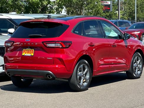 Used 2023 Ford Escape ST-Line w/ Tech Pack #1 AWD/4WD image 4