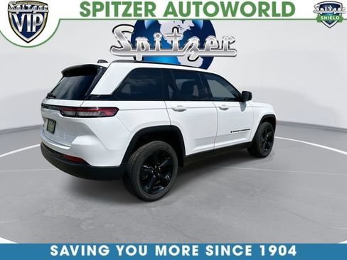 Used 2024 Jeep Grand Cherokee Altitude AWD/4WD image 9