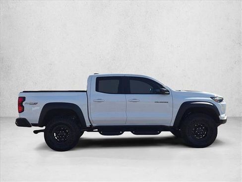 Used 2024 Chevrolet Colorado ZR2 w/ ZR2 Bison Edition AWD/4WD image 4