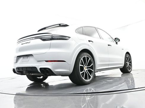 Certified 2023 Porsche Cayenne Turbo S image 50