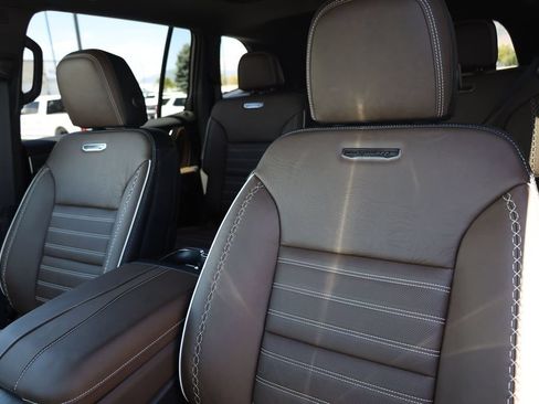 New 2026 GMC Acadia Denali Ultimate AWD/4WD image 16