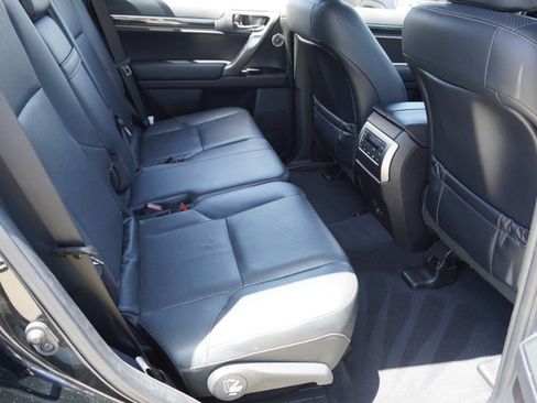 Certified 2023 Lexus GX 460 Luxury w/ Accessory Package AWD/4WD image 33