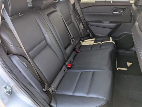 Used 2023 Nissan Rogue SV w/ SV Premium B Package AWD/4WD image 35