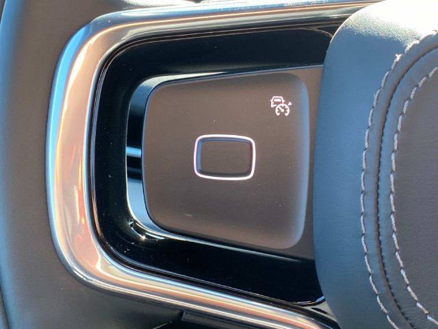 New 2026 Lincoln Navigator Reserve w/ Jet Appearance Package AWD/4WD image 16