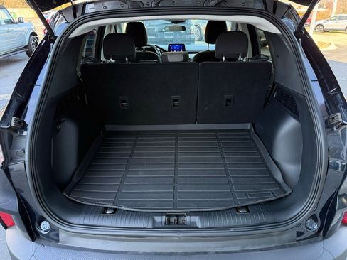 Used 2021 Ford Escape SE image 31