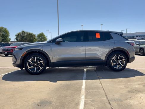 Used 2026 Chevrolet Equinox EV LT image 17