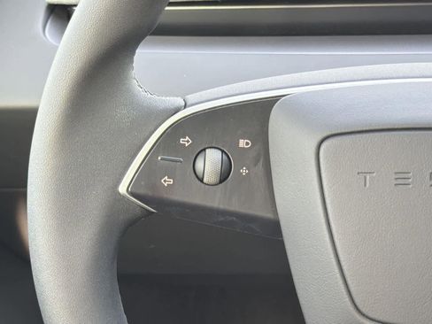 Used 2025 Tesla Model 3 Long Range image 13