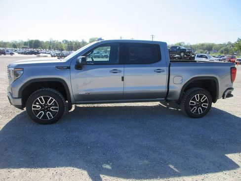 New 2026 GMC Sierra 1500 AT4 image 9
