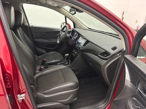 Used 2018 Buick Encore Preferred FWD image 34
