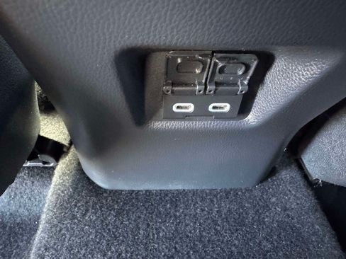 Certified 2025 Toyota RAV4 XLE AWD/4WD image 21