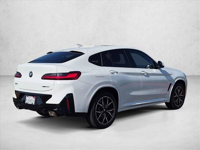 Used 2024 BMW X4 xDrive30i w/ Premium Package AWD/4WD image 5