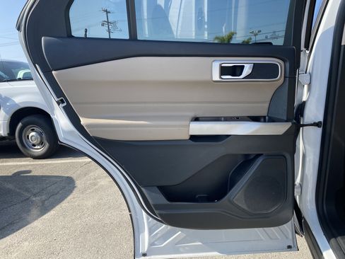 Used 2024 Ford Explorer XLT w/ Equipment Group 202A image 21