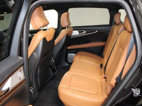 Used 2023 Lincoln Nautilus Black Label w/ Cargo Utility Package image 19