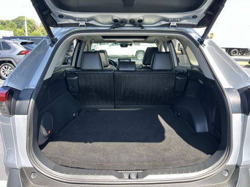 Used 2020 Toyota RAV4 Limited AWD/4WD image 9