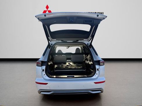 New 2026 Mitsubishi Outlander SEL image 9