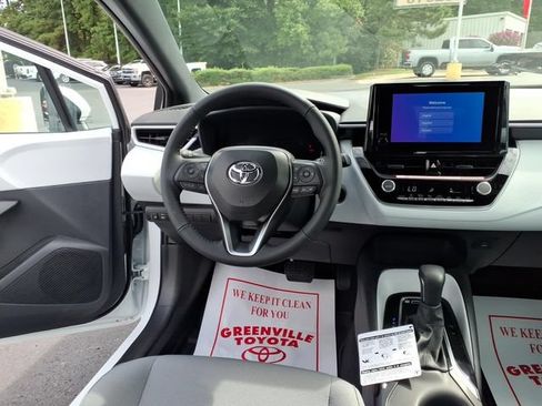 New 2026 Toyota Corolla SE FWD image 11