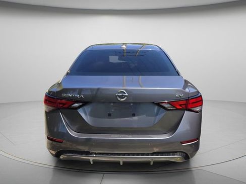 Used 2020 Nissan Sentra SV w/ SV Premium Package FWD image 5