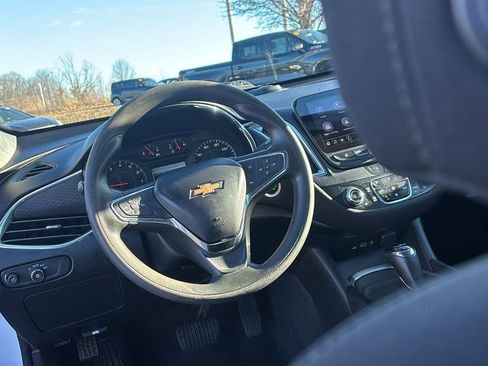 Used 2020 Chevrolet Malibu LT image 13