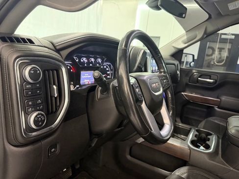 Used 2019 GMC Sierra 1500 SLT w/ SLT Premium Plus Package AWD/4WD image 10