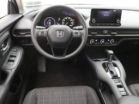 Used 2025 Honda HR-V LX image 12