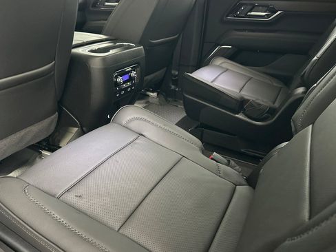 New 2026 GMC Yukon Denali image 13