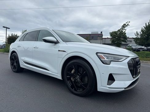 Used 2021 Audi e-tron Premium Plus w/ Premium Plus Package AWD/4WD image 1