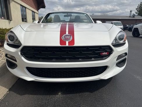 Used 2019 FIAT 124 Spider Classica w/ Technology Group RWD image 29