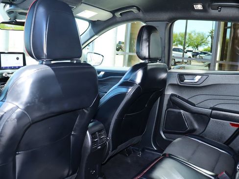 Used 2023 Ford Escape ST-Line image 32