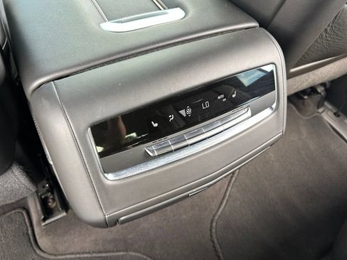 Used 2024 Cadillac Escalade Sport Platinum w/ Heavy-Duty Trailer Package AWD/4WD image 43