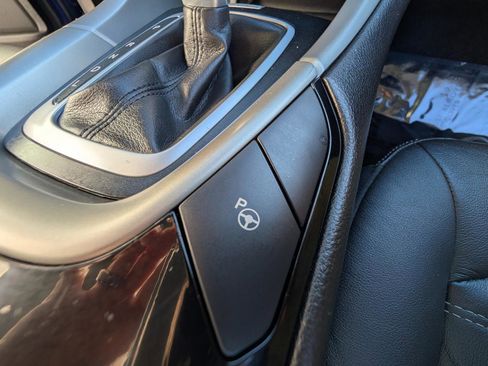 Used 2015 Ford Fusion SE w/ Equipment Group 502A image 12