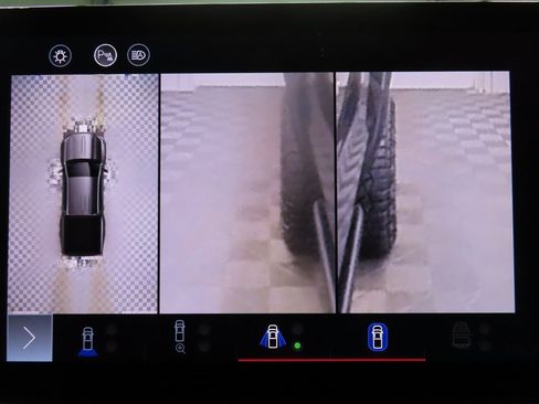 Used 2024 GMC Canyon AT4X image 19