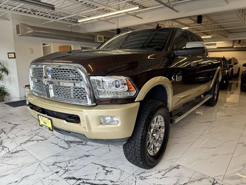 Used 2017 RAM 2500 Limited AWD/4WD image 3
