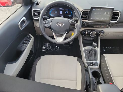 Used 2023 Hyundai Venue SEL w/ Cargo Package image 12