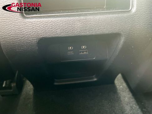 Used 2024 Mitsubishi Outlander SE image 33
