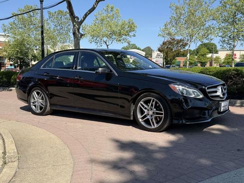 Used 2015 Mercedes-Benz E 350 4MATIC Sedan image 1